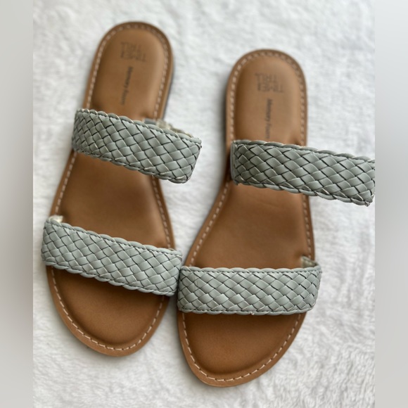 Time and Tru Shoes - Woven Double-Strap Slide Sandals in Sage